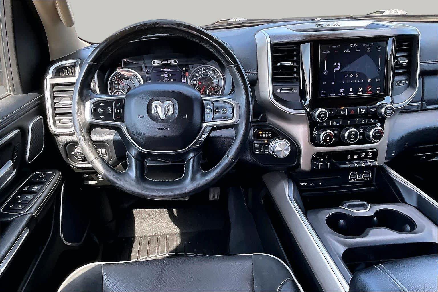 Used 2019 RAM 1500 Laramie AWD/4WD image 6