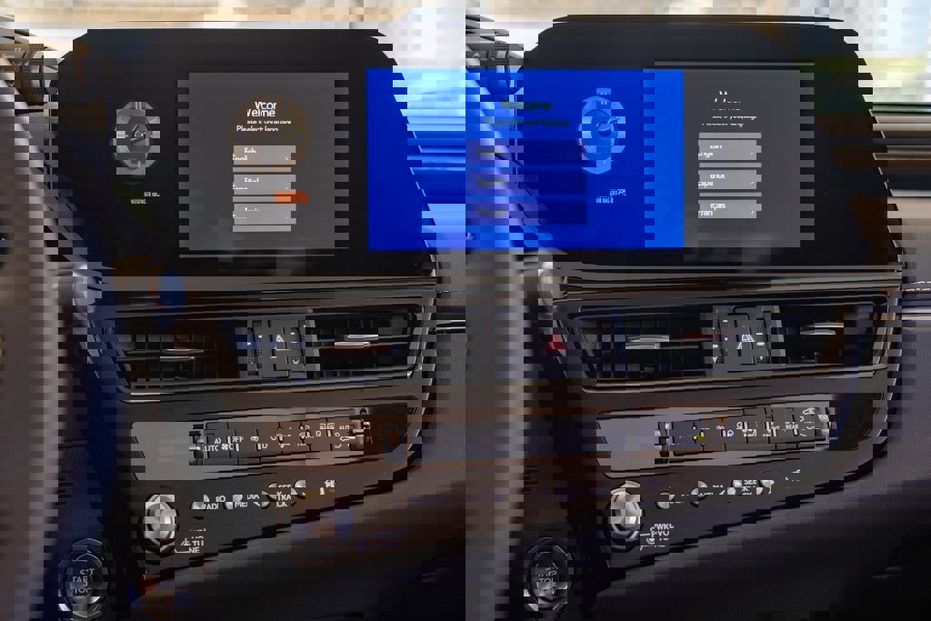 New 2025 Lexus ES 350 image 11