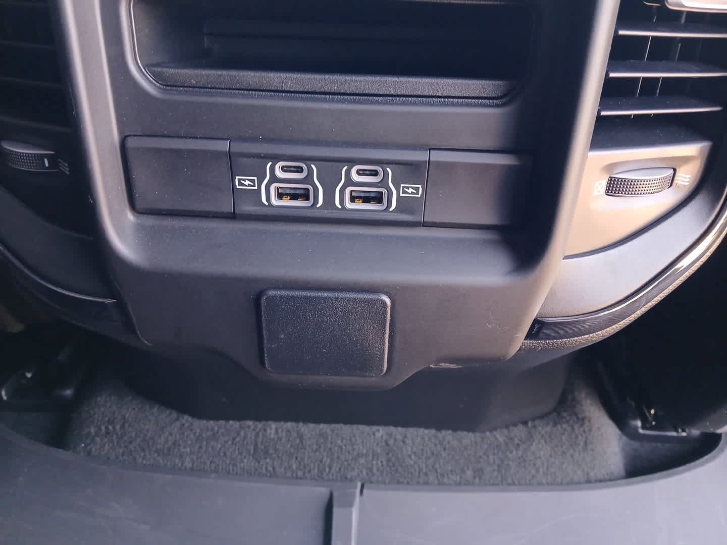 Used 2024 RAM 1500 Big Horn AWD/4WD image 86