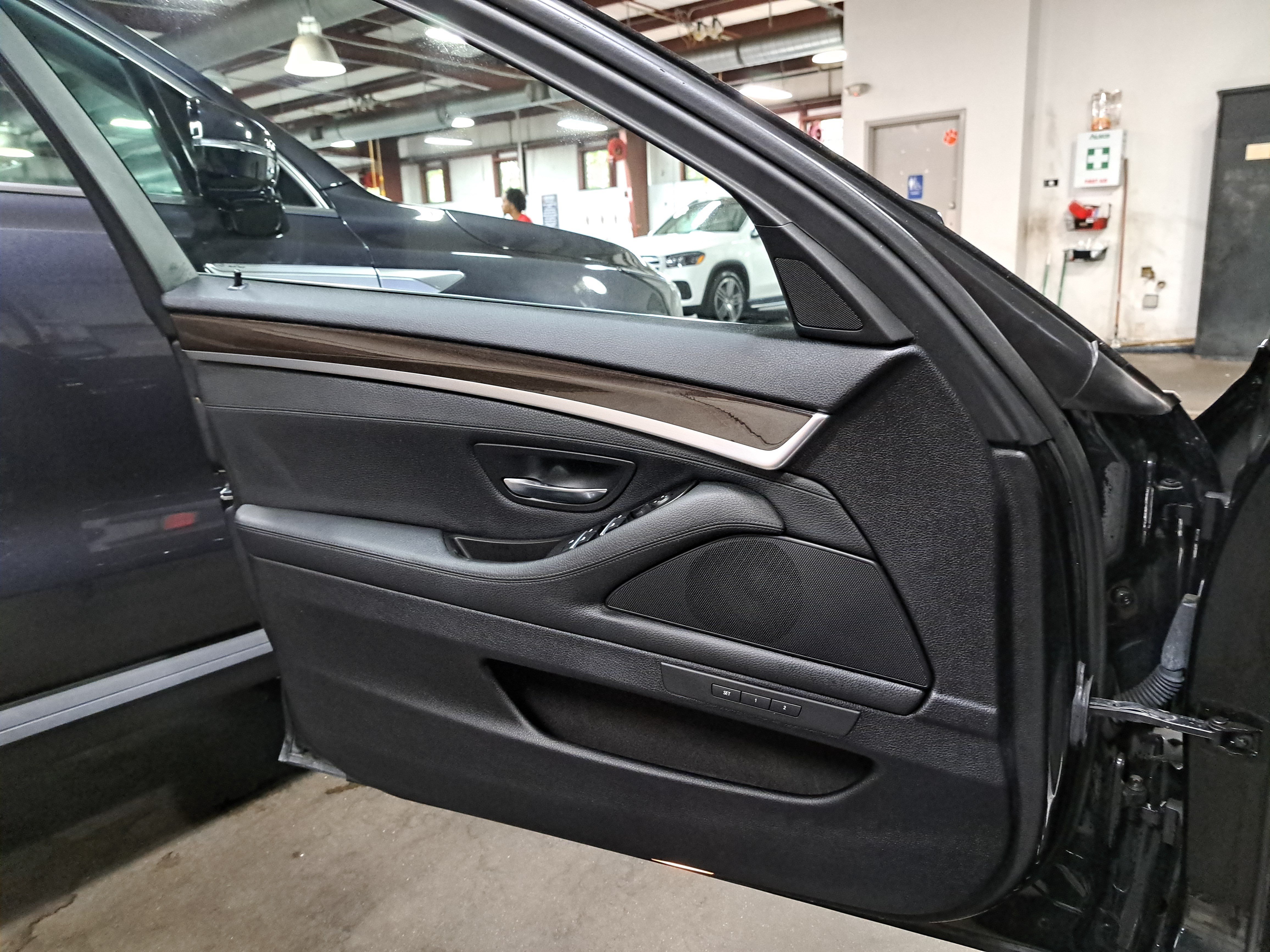 Used 2015 BMW 535i xDrive Sedan AWD/4WD image 27