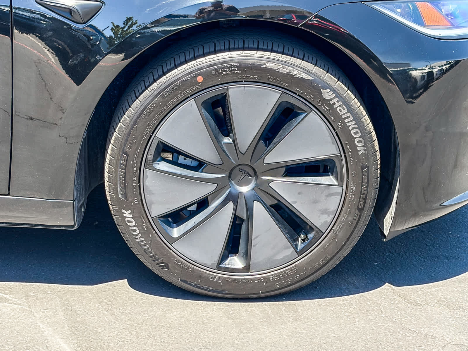 Used 2025 Tesla Model 3 Long Range RWD image 9
