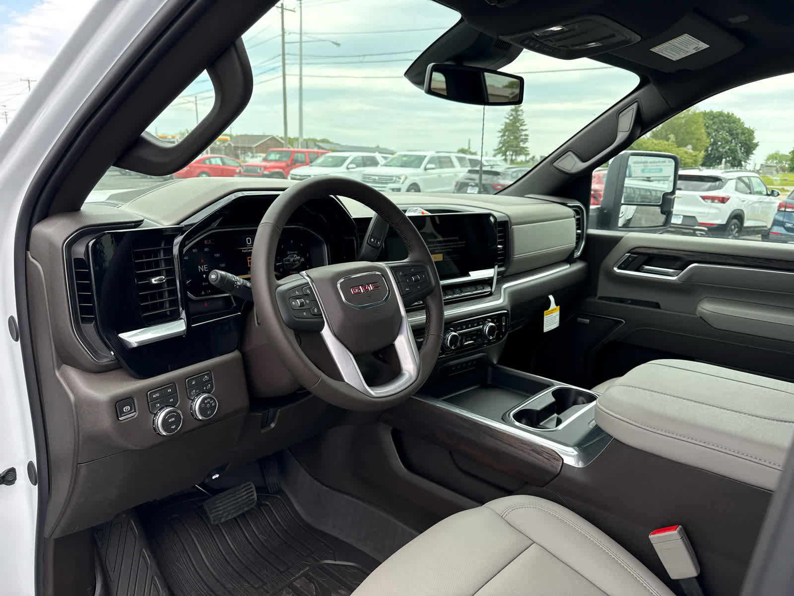 New 2026 GMC Sierra 3500 SLT w/ SLT Convenience Package AWD/4WD image 11