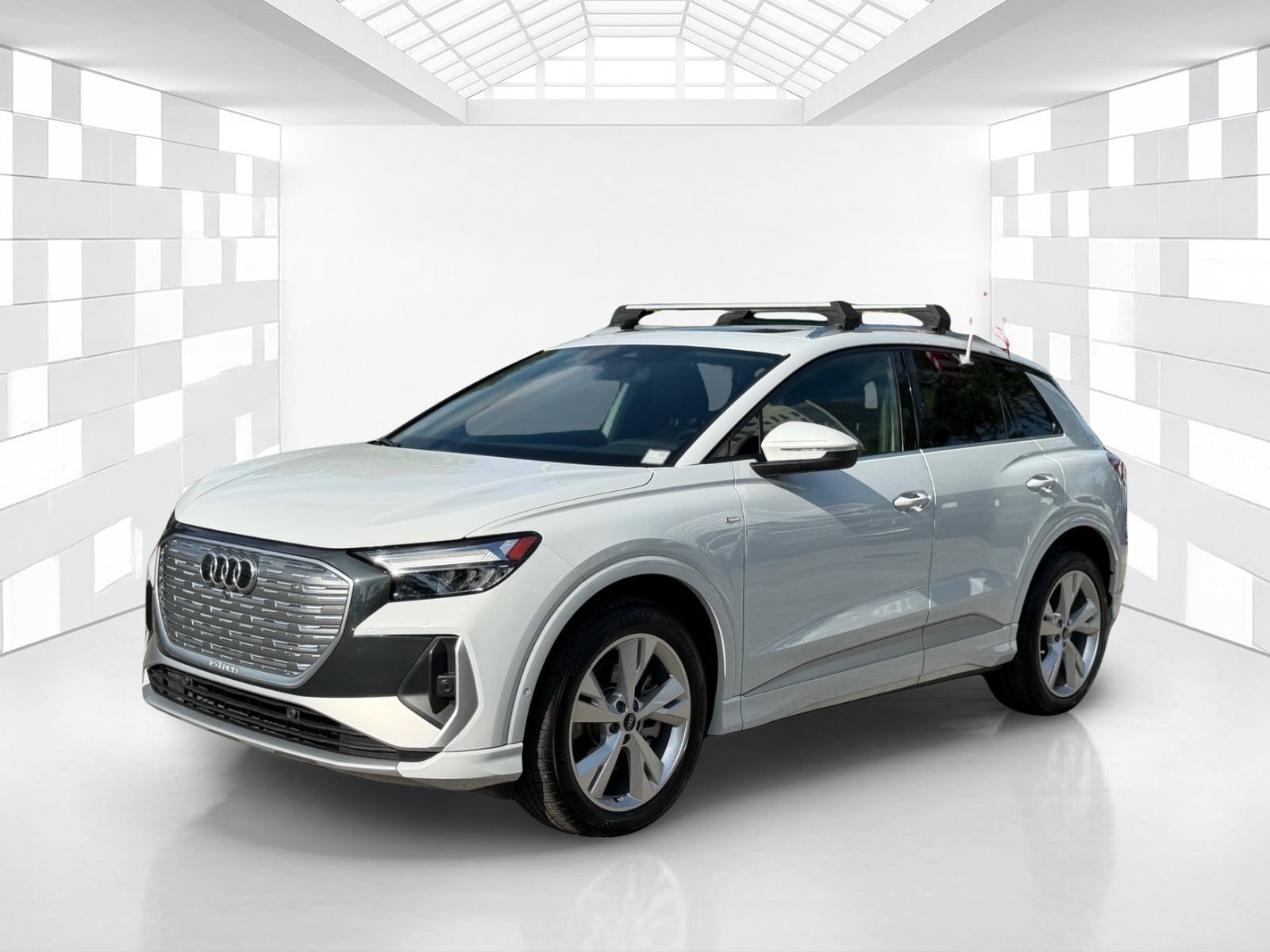 Used 2023 Audi Q4 e-tron Premium Plus w/ Premium Plus AWD/4WD image 3
