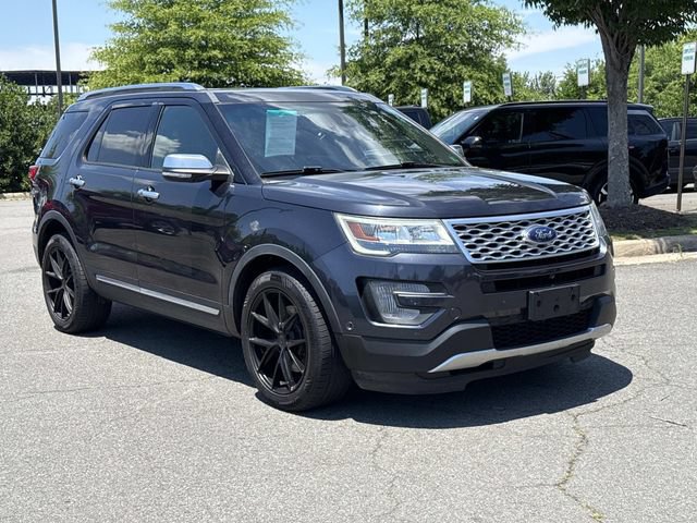 Used 2017 Ford Explorer Platinum AWD/4WD image 1