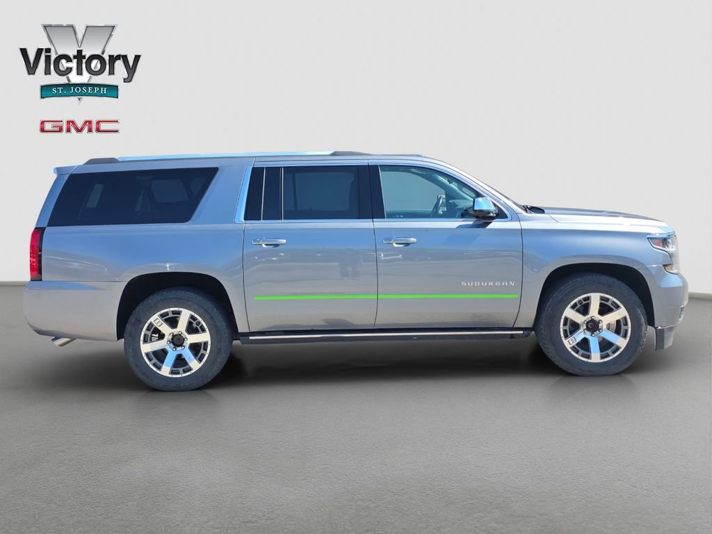 Used 2019 Chevrolet Suburban Premier w/ Premier Plus Edition image 18