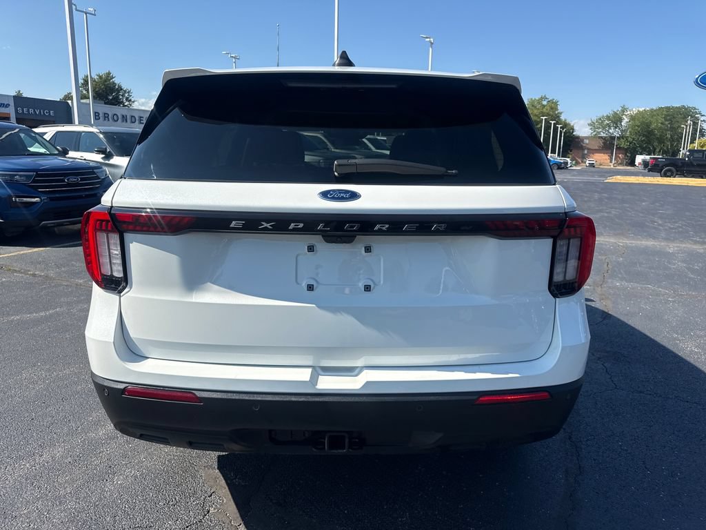 Used 2026 Ford Explorer Active RWD image 8