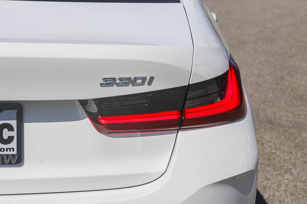 New 2026 BMW 330i Sedan w/ Convenience Package RWD image 7