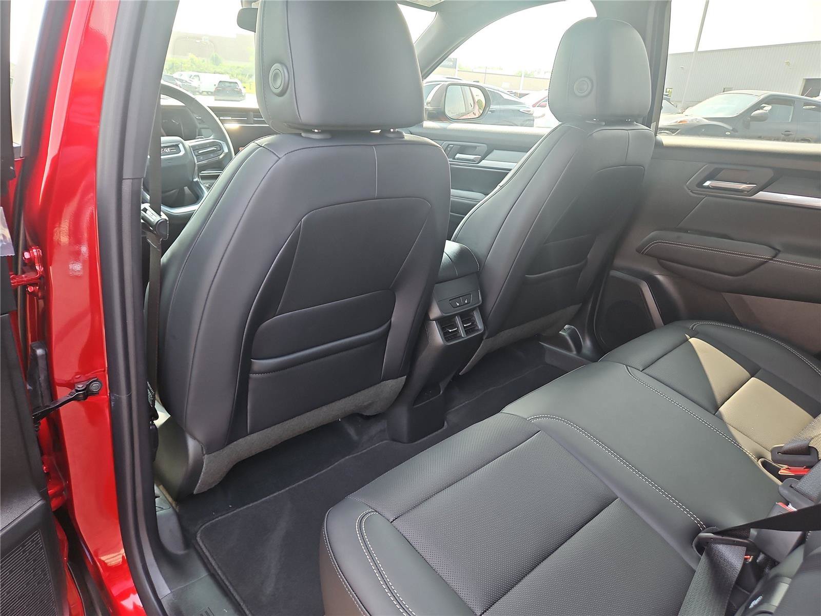 New 2027 GMC Terrain Elevation w/ Elevation Premium Package FWD image 14