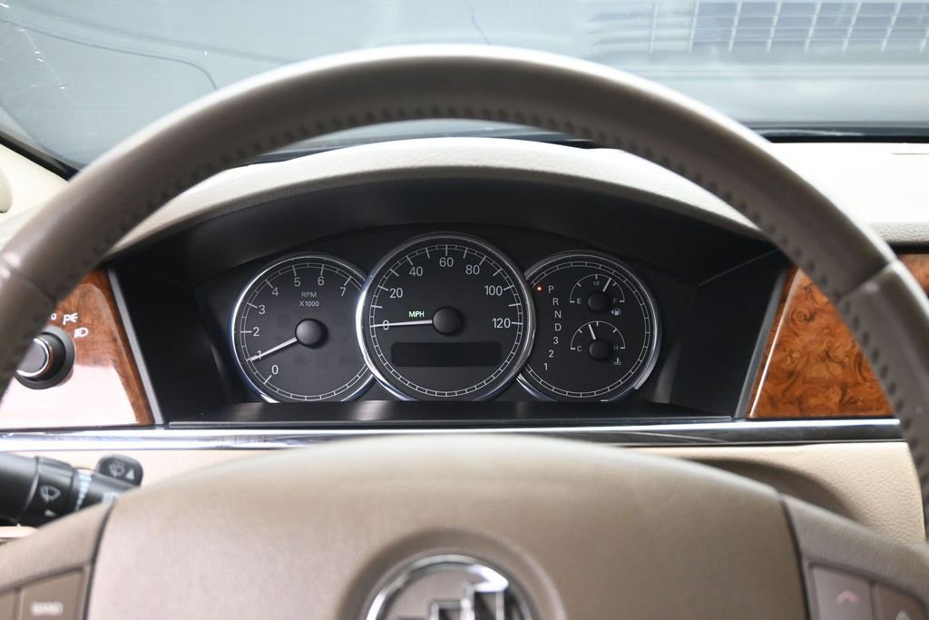 Used 2005 Buick LaCrosse CXL w/ Gold Convenience Package FWD image 12
