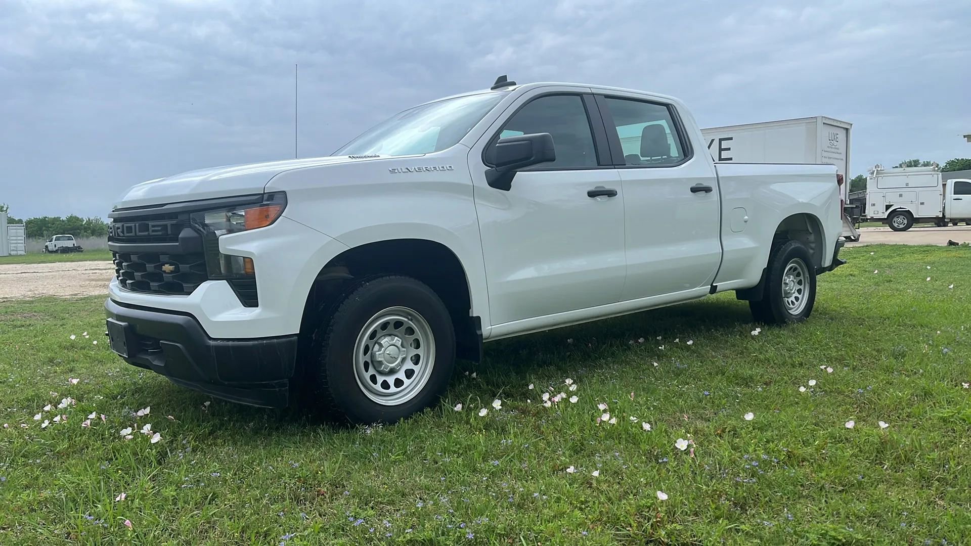 Used 2025 Chevrolet Silverado 1500 W/T w/ Trailering Package RWD image 1