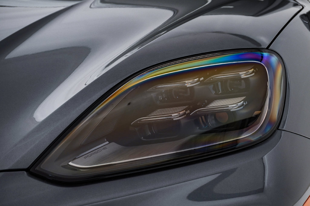 New 2026 Porsche Cayenne S AWD/4WD image 7