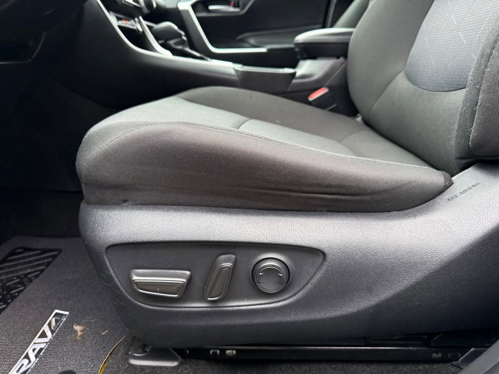 Certified 2025 Toyota RAV4 XLE image 15