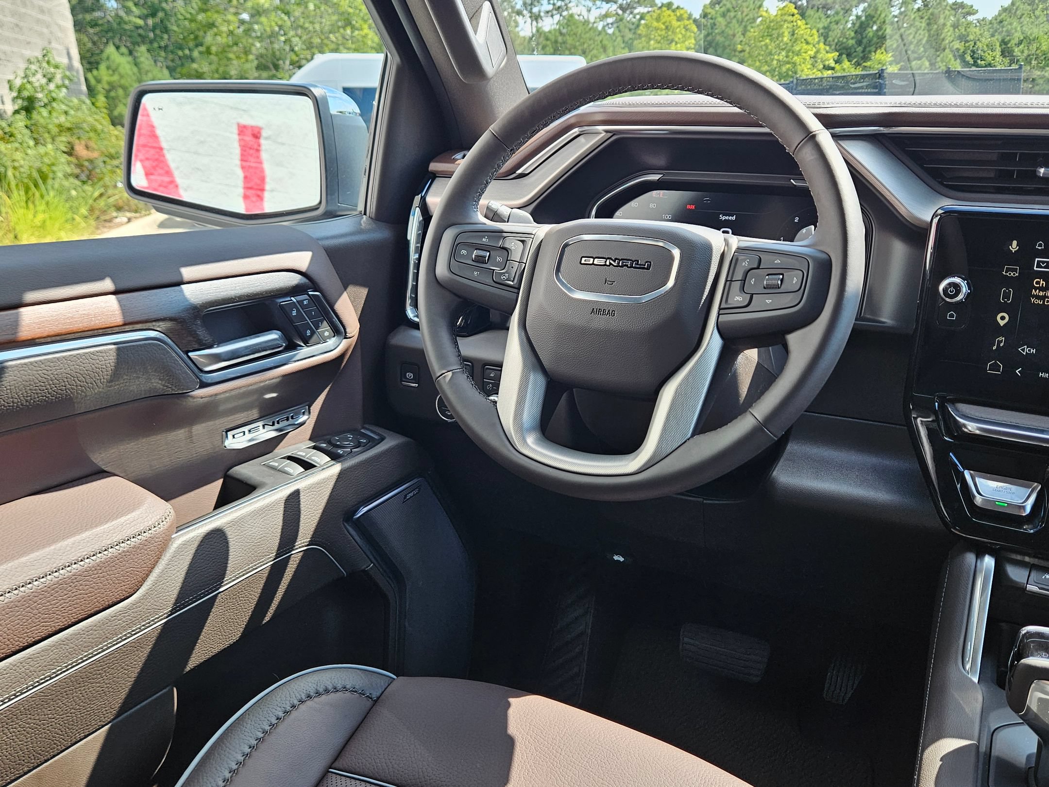 Used 2026 GMC Sierra 1500 Denali w/ Denali Reserve Package AWD/4WD image 9