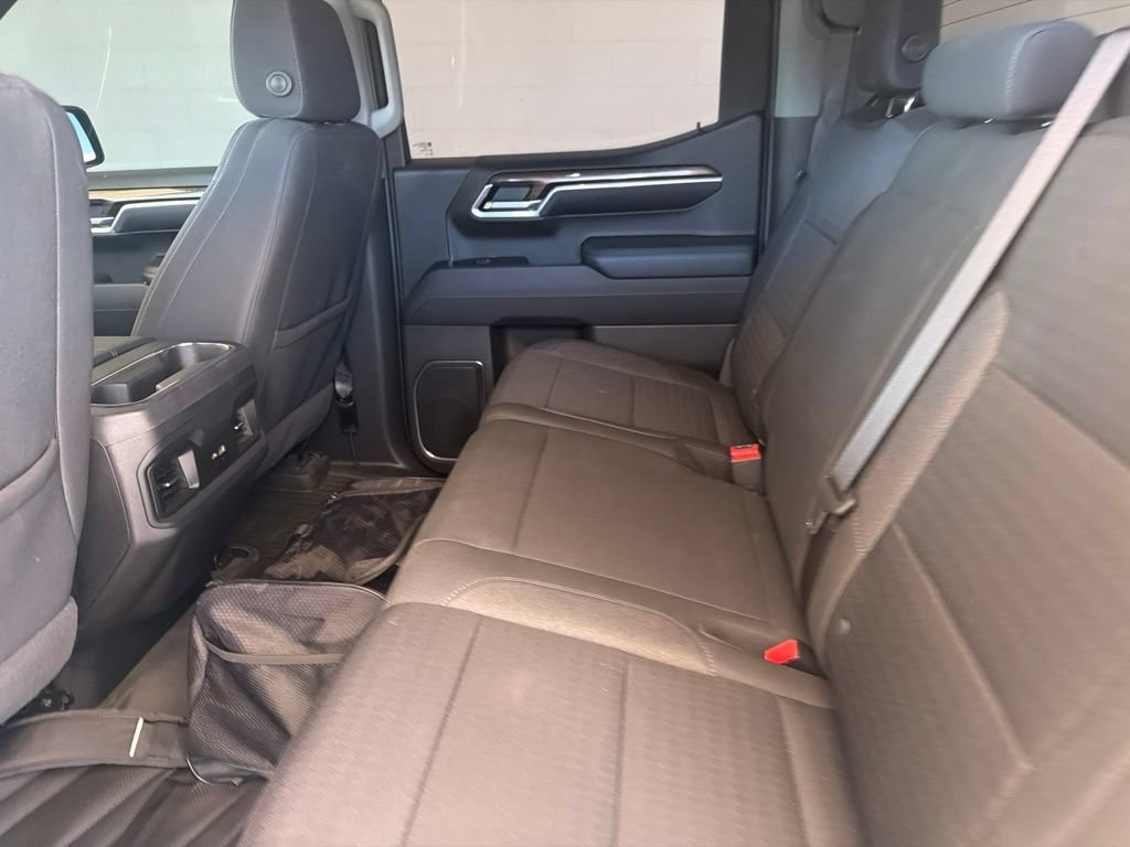 Used 2022 Chevrolet Silverado 1500 RST AWD/4WD image 7