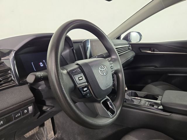 Used 2025 Toyota Camry LE FWD image 14