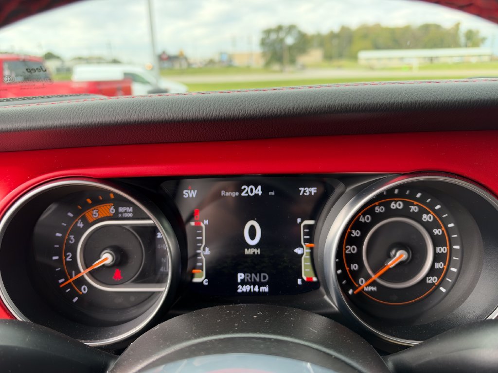 Used 2023 Jeep Gladiator Rubicon w/ LED Lighting Group AWD/4WD image 12
