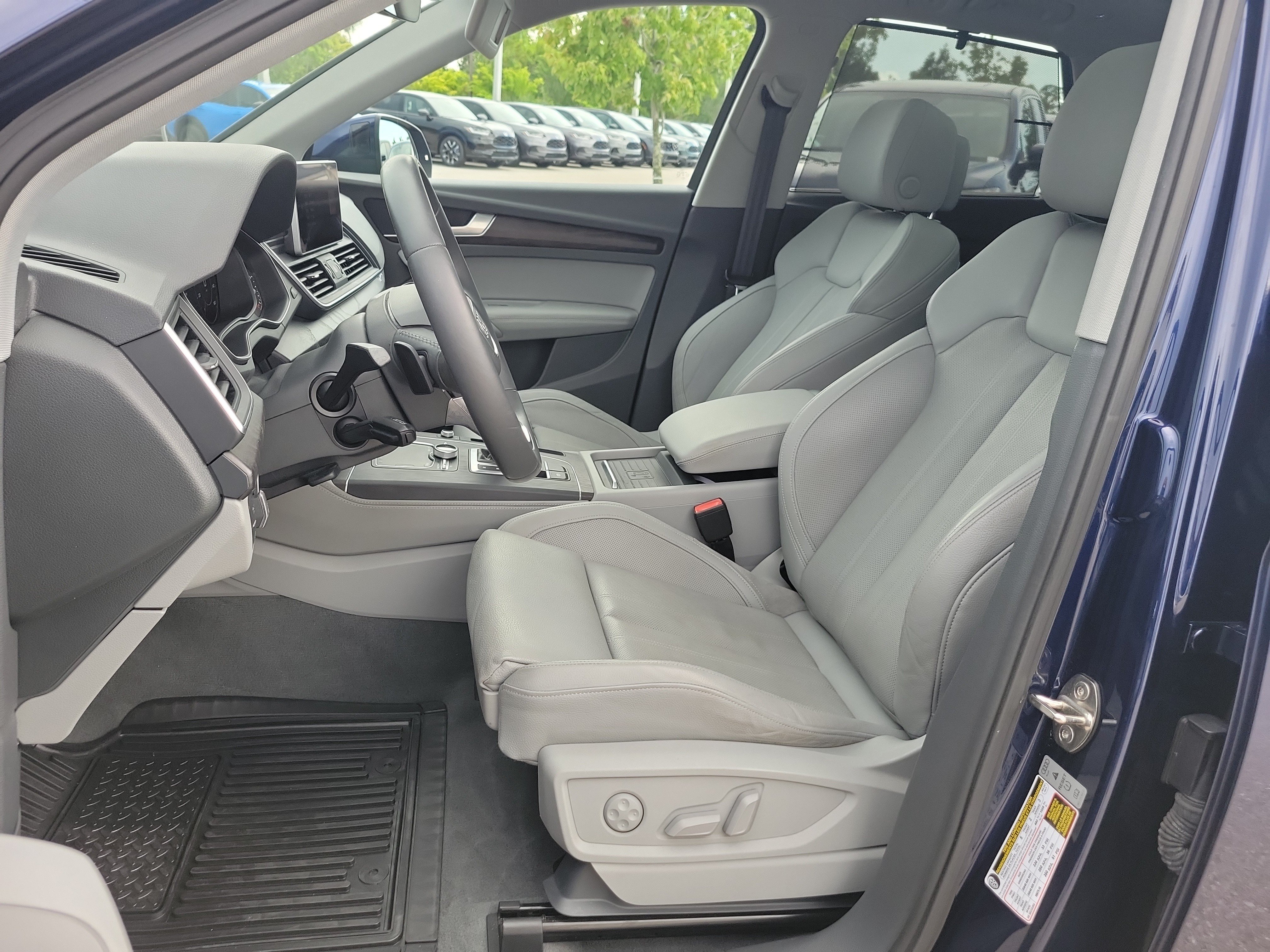 Used 2019 Audi Q5 2.0T Premium Plus w/ Premium Plus Package AWD/4WD image 22