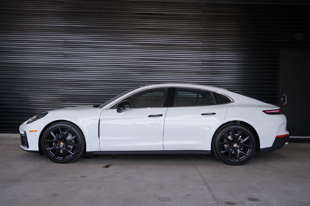 New 2026 Porsche Panamera RWD image 3