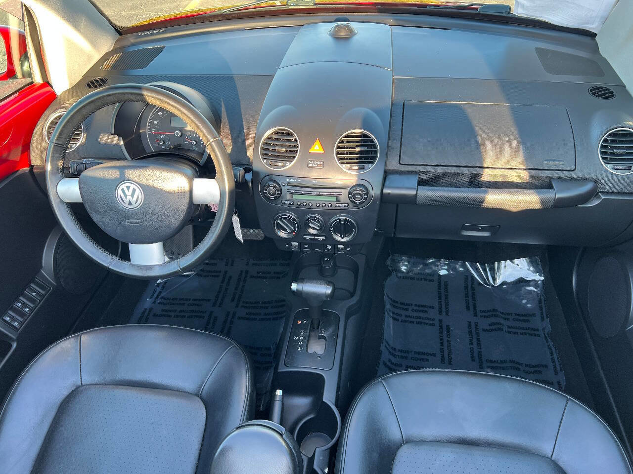 Used 2008 Volkswagen Beetle SE image 32