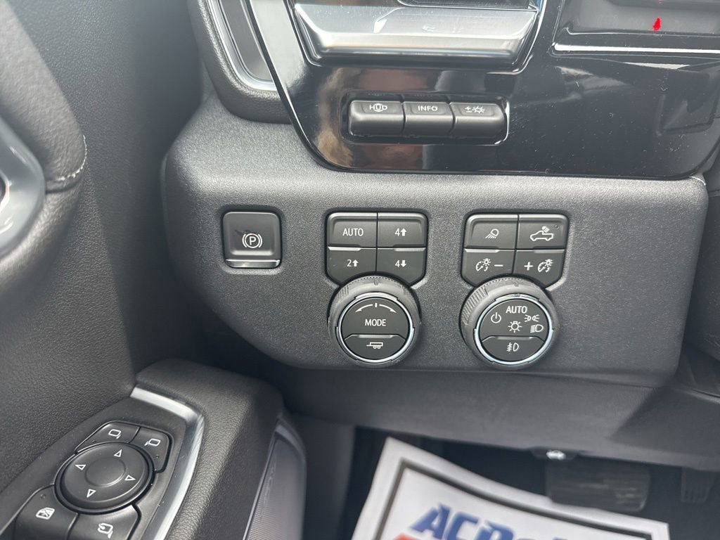 New 2026 Chevrolet Silverado 1500 High Country AWD/4WD image 26