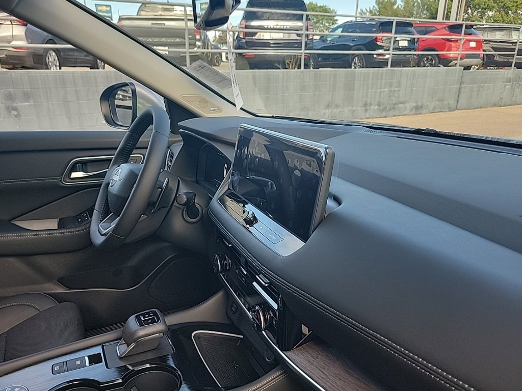 New 2026 Nissan Rogue Platinum w/ Platinum Premium Package image 42