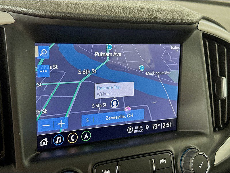 Used 2023 GMC Terrain SLE w/ Driver Convenience Package image 16