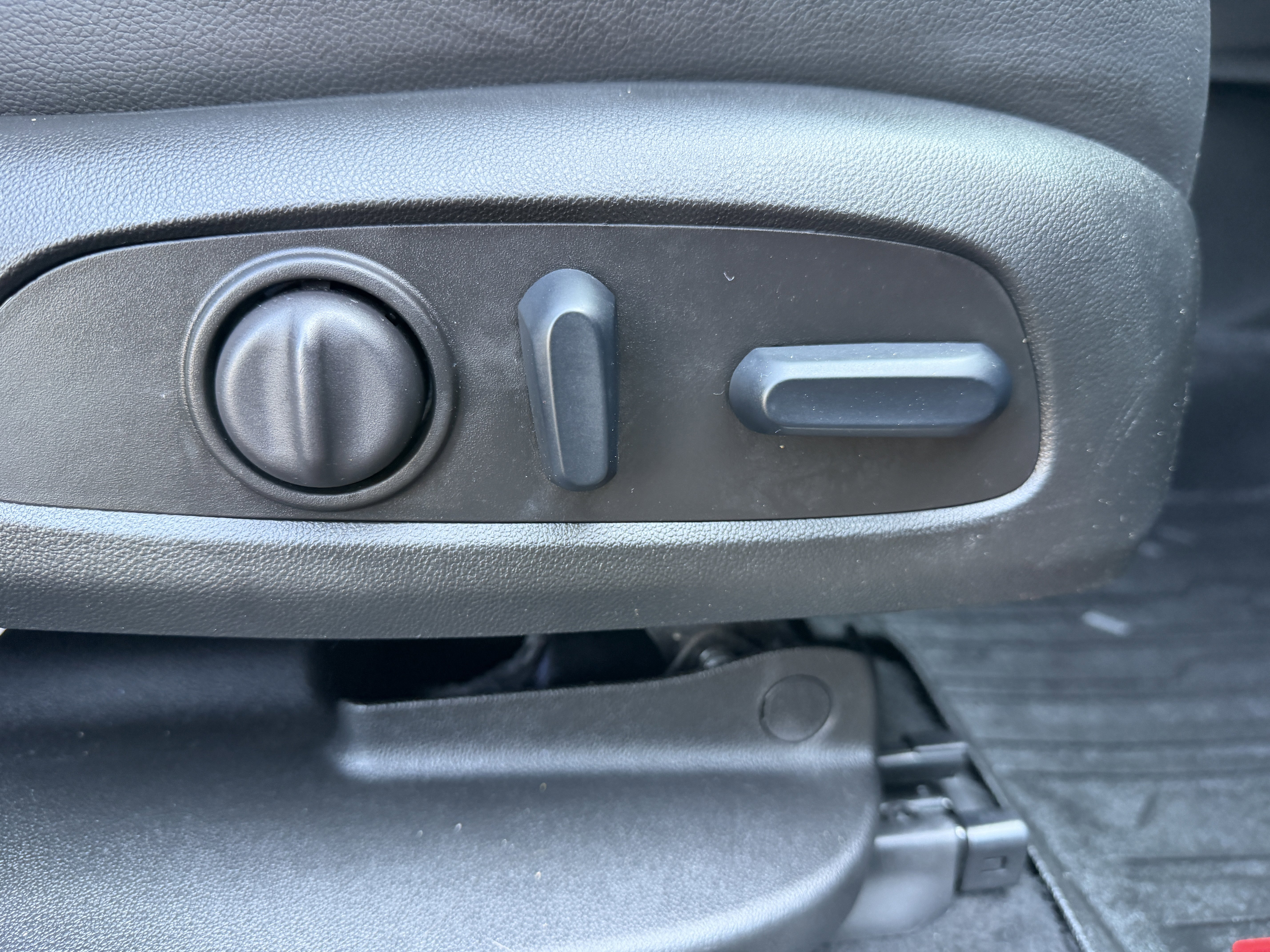 Used 2023 GMC Acadia Denali w/ Denali Ultimate Package image 31