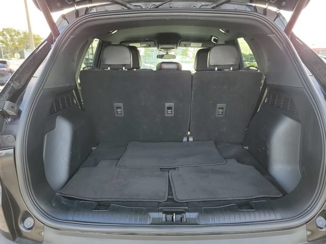Certified 2025 Ford Escape ST-Line Select AWD/4WD image 10