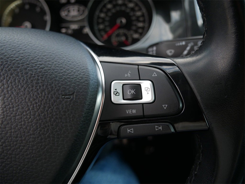 Used 2019 Volkswagen Golf SE w/ Driver Assistance Package image 25