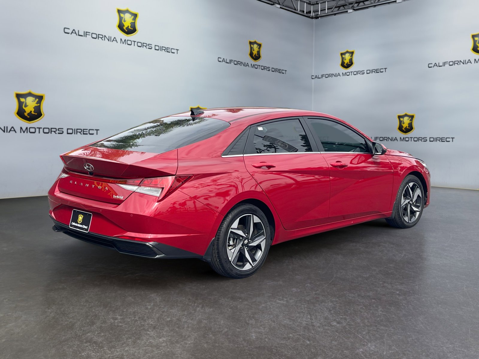 Used 2023 Hyundai Elantra Limited FWD image 5