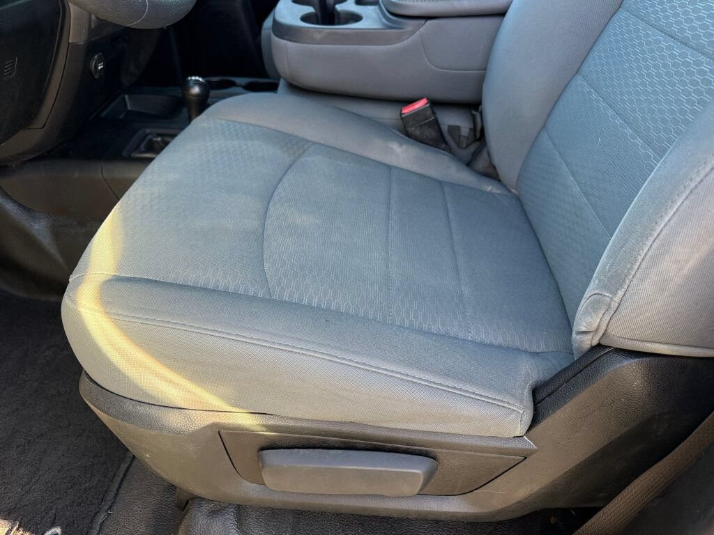 Used 2018 RAM 2500 Tradesman w/ Chrome Appearance Group AWD/4WD image 19