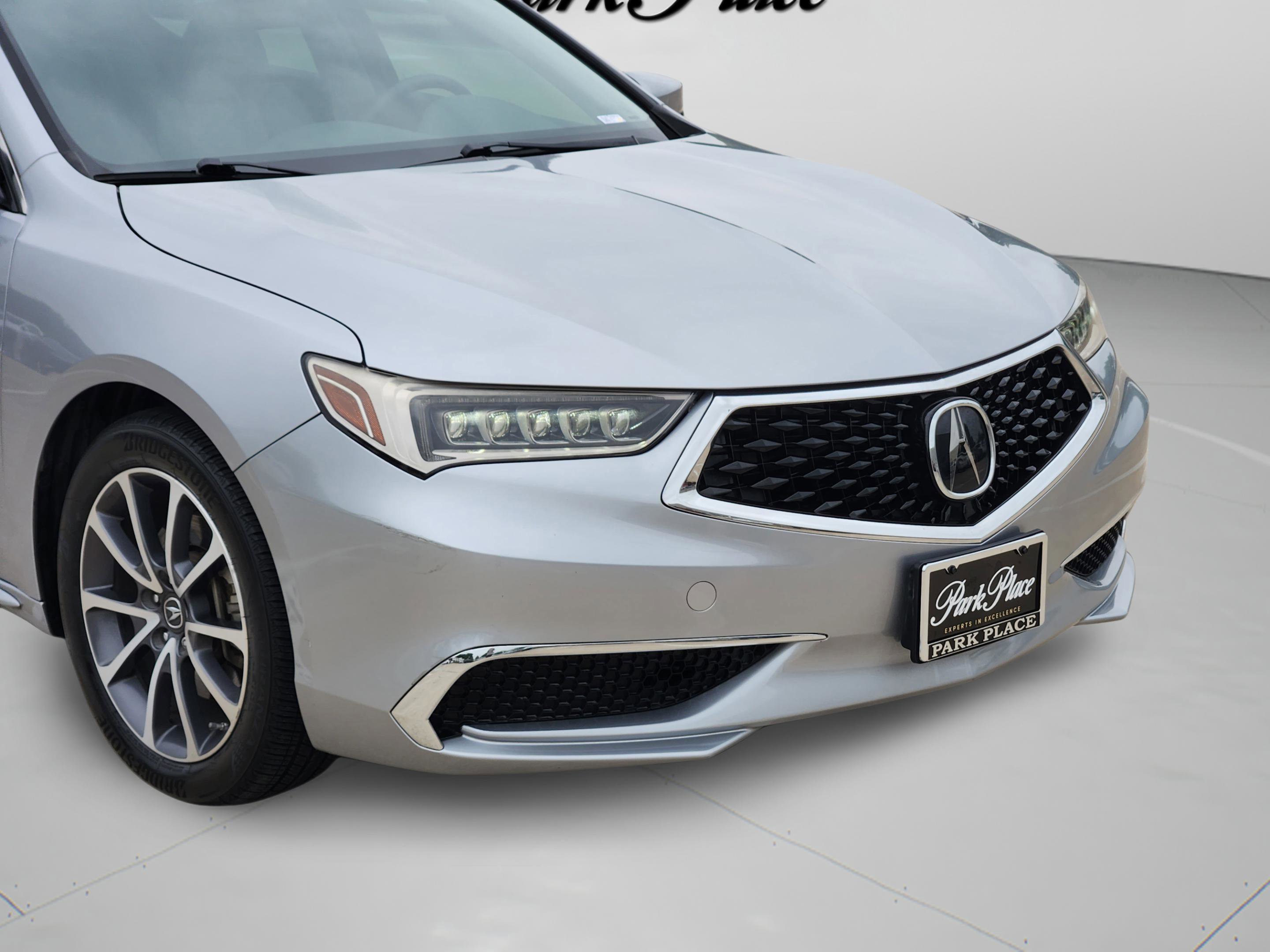 Used 2018 Acura TLX V6 w/ Technology Package image 32