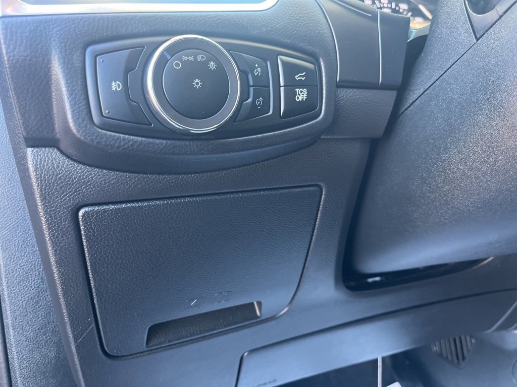 Used 2024 Ford Edge Titanium image 12