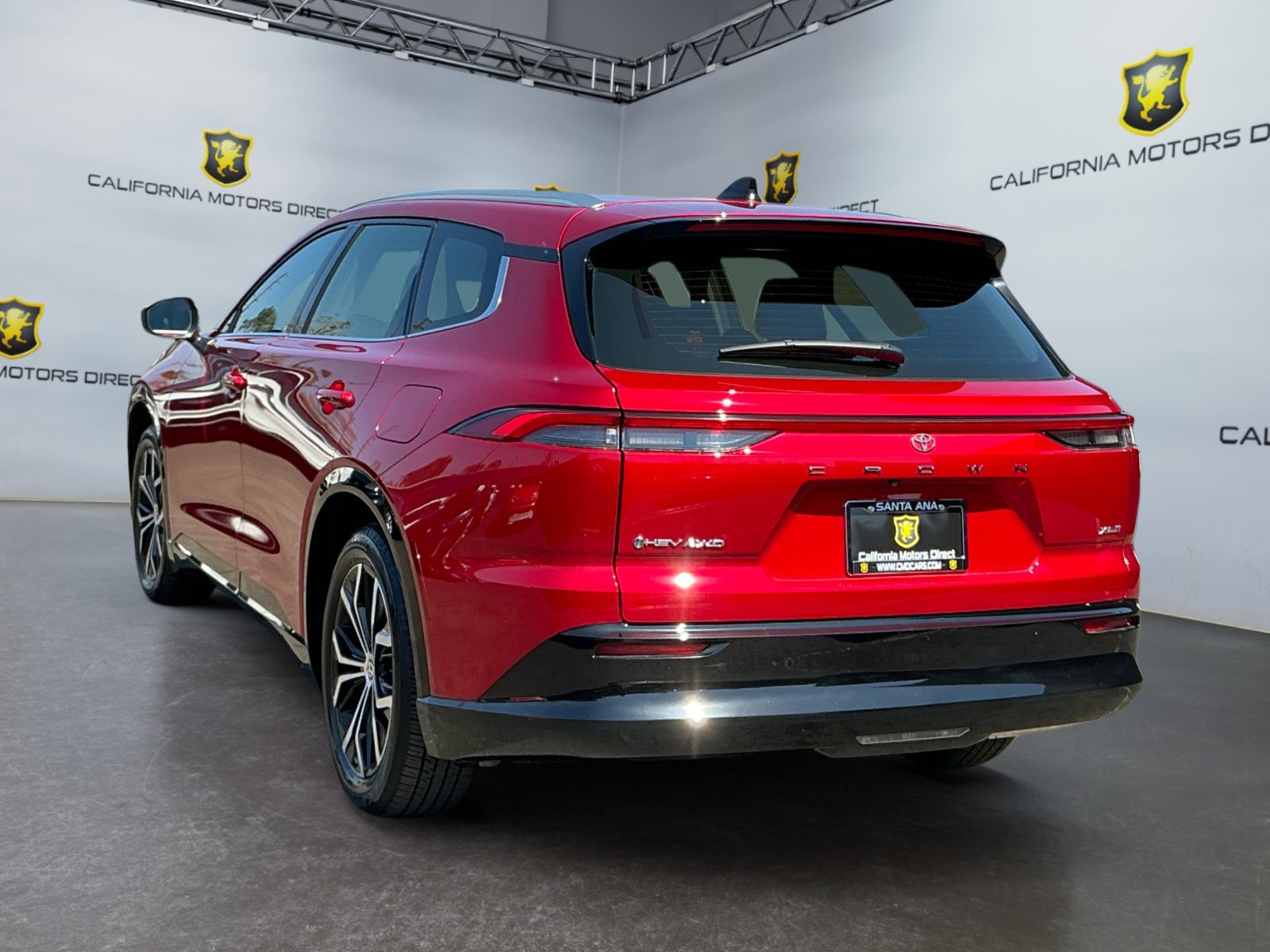 Used 2025 Toyota Crown Signia AWD/4WD image 7