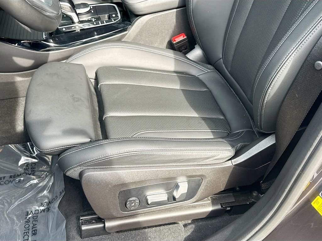 Used 2023 BMW X3 sDrive30i w/ Premium Package image 19