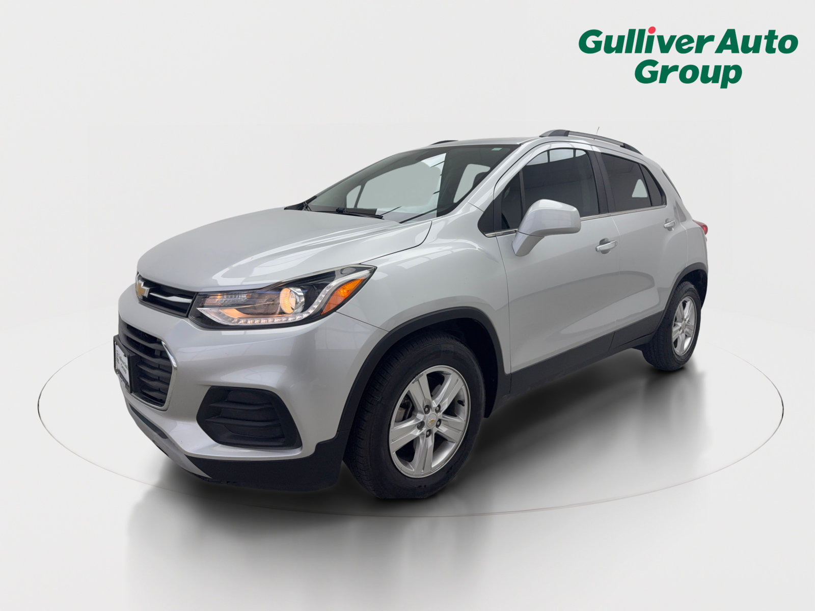 Used 2019 Chevrolet Trax LT w/ LT Convenience Package FWD image 2