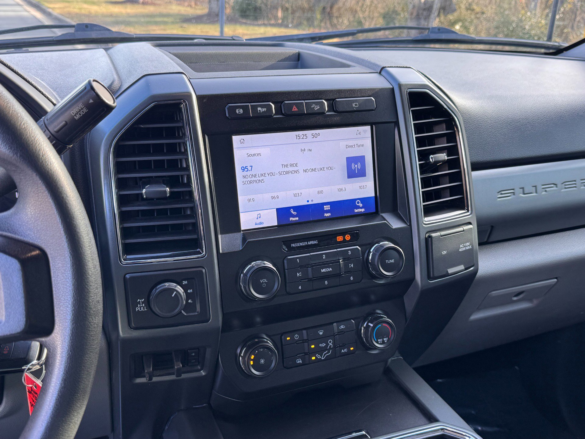 Used 2022 Ford F350 XLT w/ XLT Value Package image 37