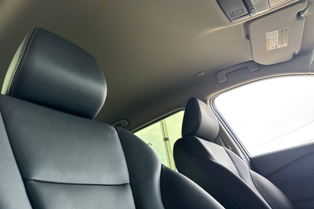 Used 2025 Nissan Rogue SL image 15