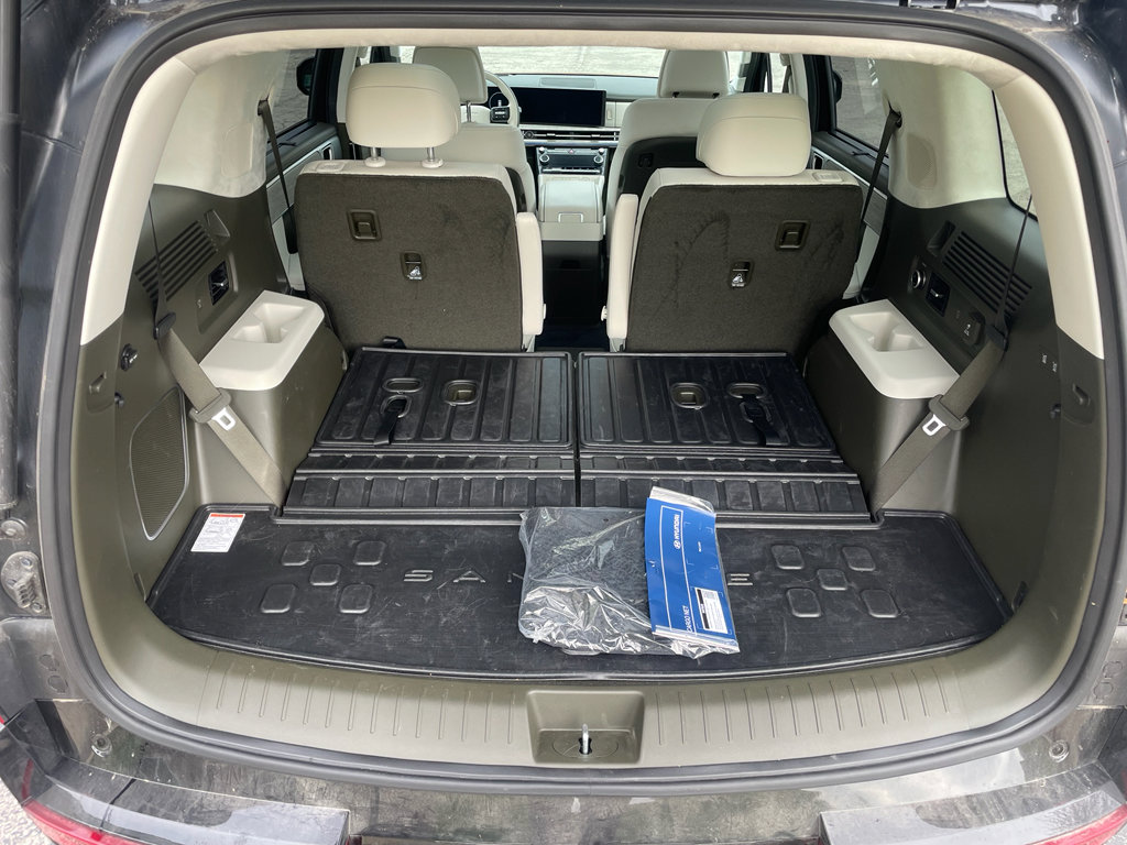 Used 2025 Hyundai Santa Fe Calligraphy image 11