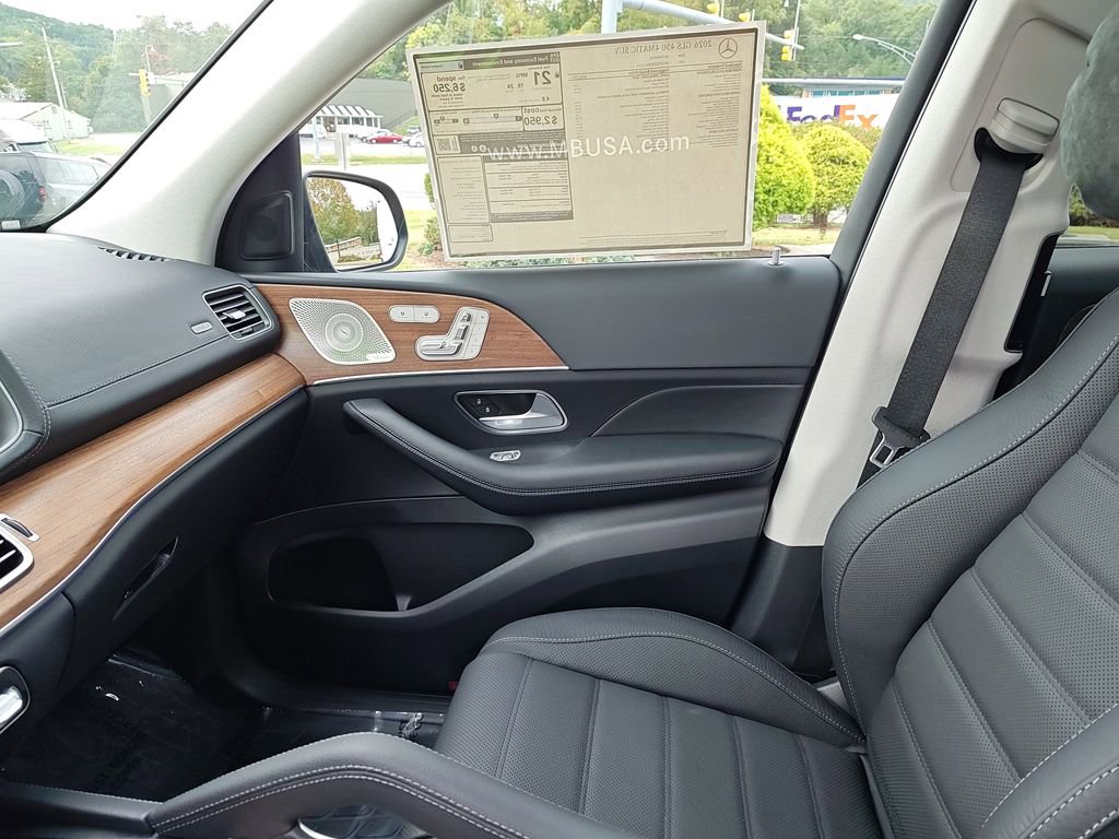 New 2026 Mercedes-Benz GLS 450 4MATIC image 25