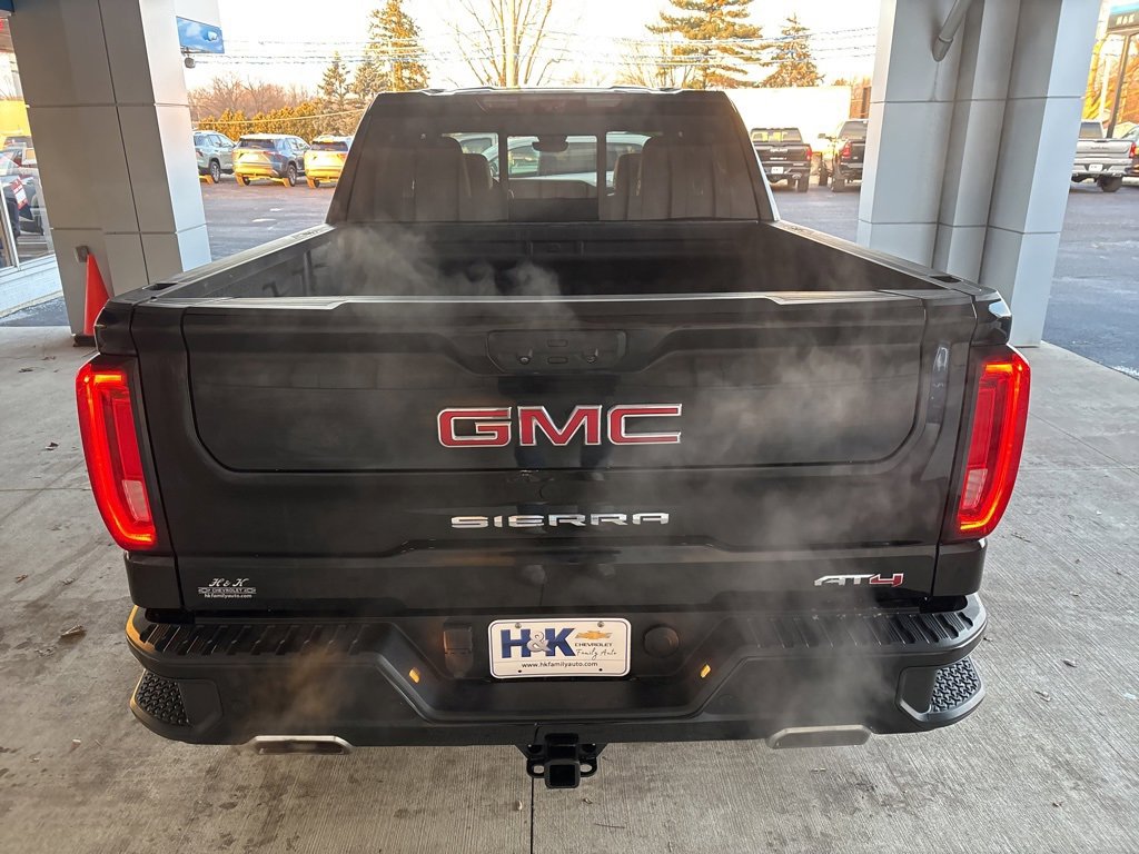 Used 2022 GMC Sierra 1500 AT4 w/ AT4 Premium Package image 5