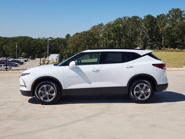 New 2025 Chevrolet Blazer LT w/ Convenience Package FWD image 4