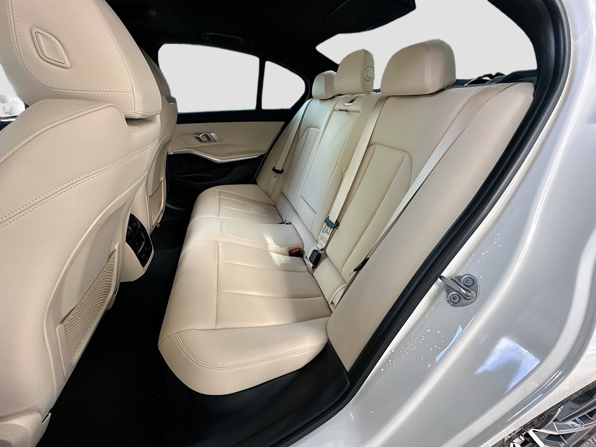 Used 2019 BMW 330i Sedan w/ Driving Assistance Package image 23