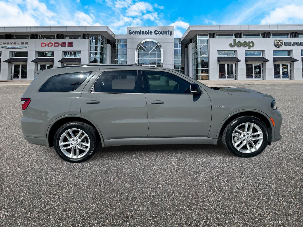 Certified 2025 Dodge Durango R/T AWD/4WD image 5