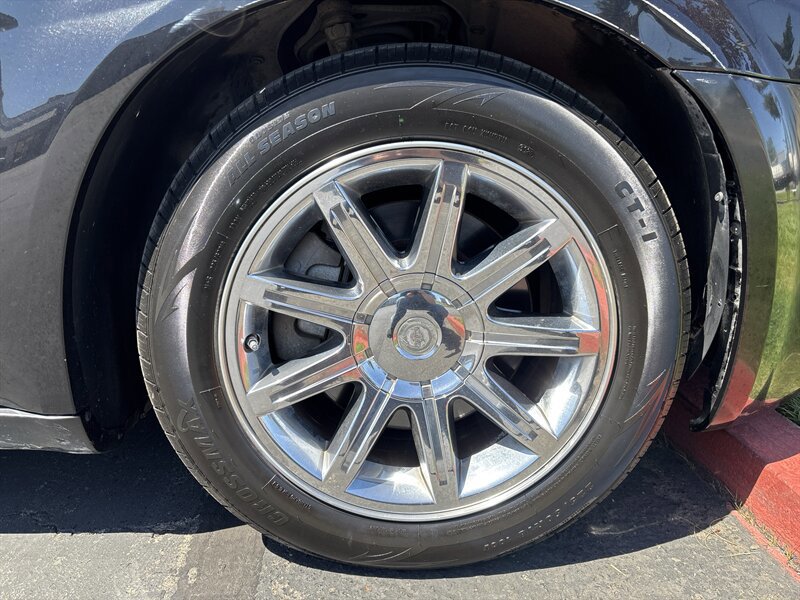 Used 2006 Chrysler 300 C RWD image 16