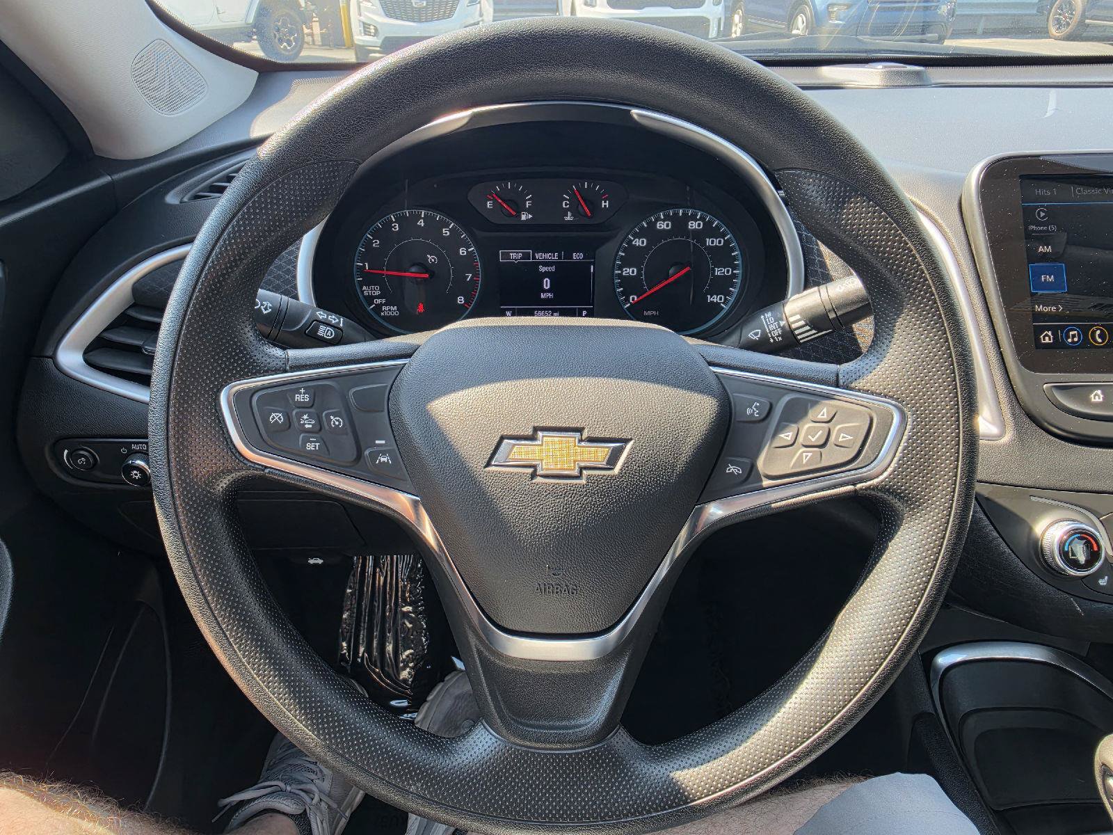Used 2025 Chevrolet Malibu LT FWD image 13