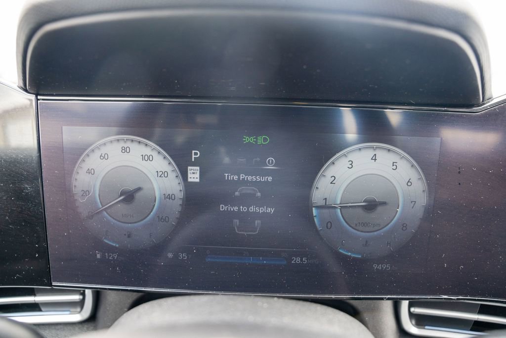 Certified 2024 Hyundai Elantra SEL w/ Convenience Package image 24