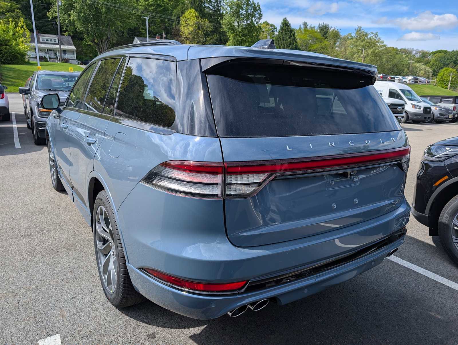 New 2026 Lincoln Aviator AWD image 9
