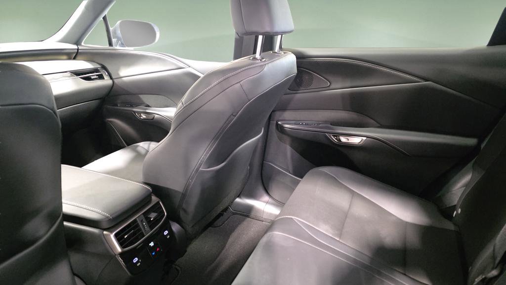 Used 2023 Lexus RX 350 AWD image 16