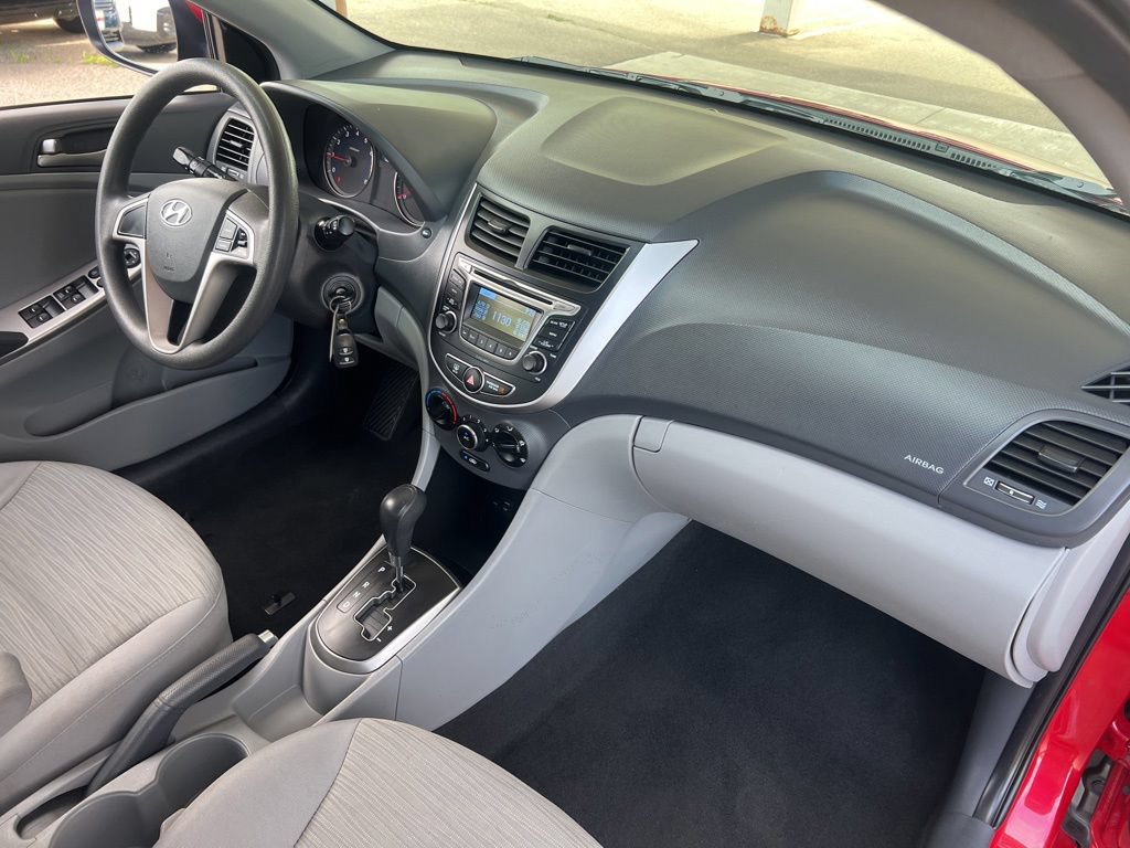 Used 2017 Hyundai Accent SE FWD image 20